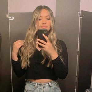 Meet your Posher, Vanessa